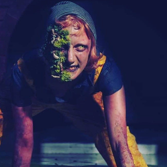 242266164_4616875101676973_6723209031893806998_n copy A scary monster at Indiana's best haunted house.